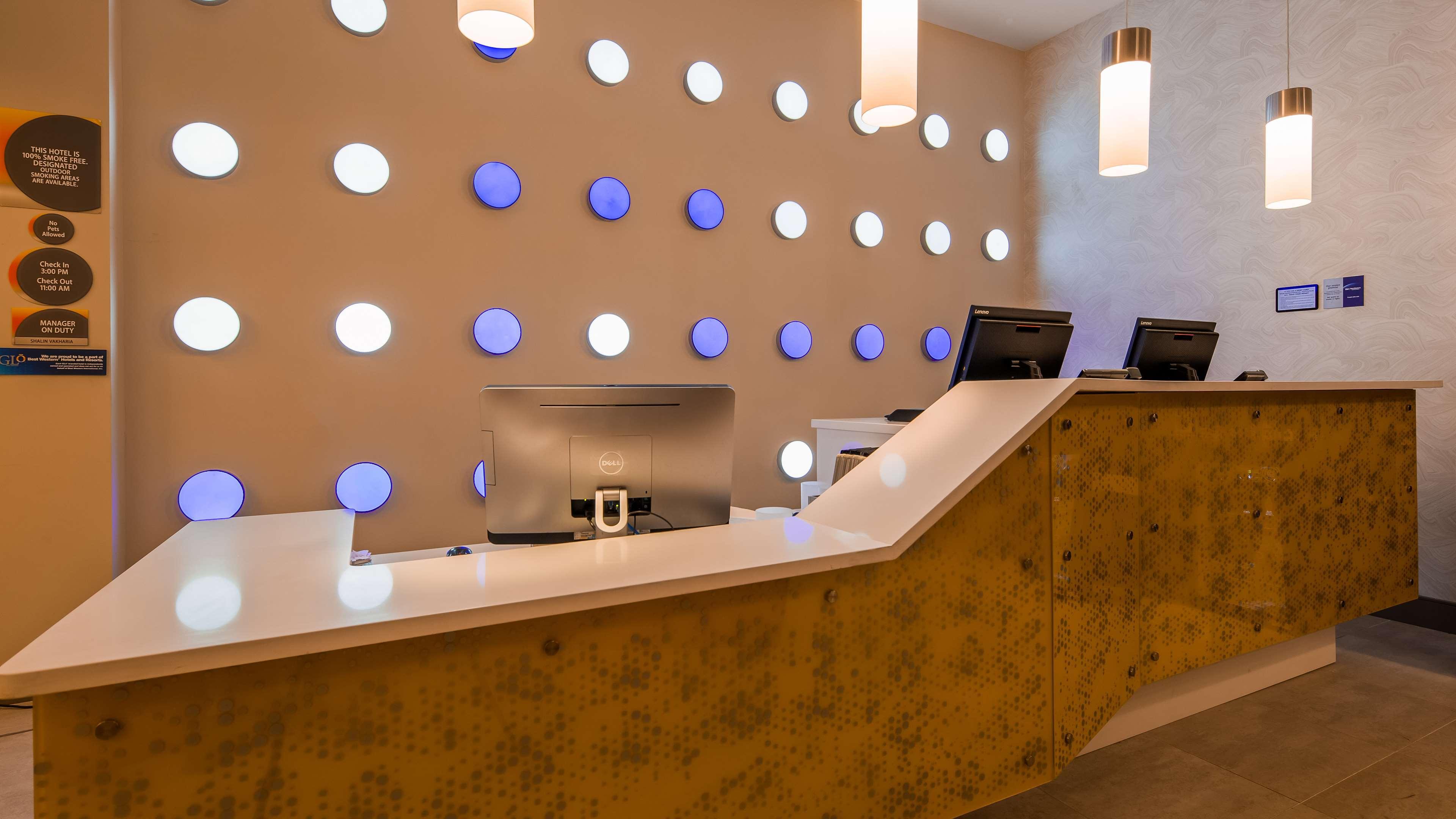 ניו יורק Glo Best Western Brooklyn Nyc מראה חיצוני תמונה