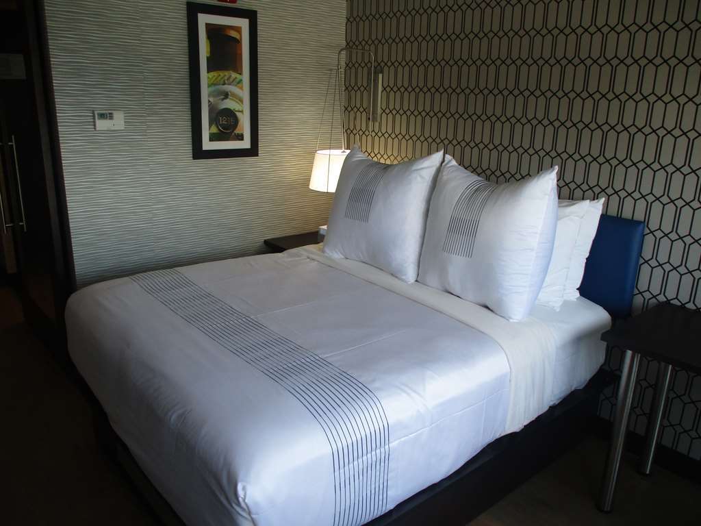 ניו יורק Glo Best Western Brooklyn Nyc חדר תמונה